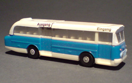 Ferrero_Ikarus-66_01-01