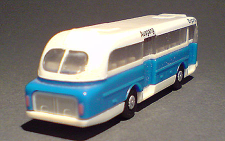Ferrero_Ikarus-66_01-02