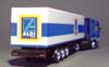 Schuco_Mercedes-Benz-Actros_ALDI-süd_01-02